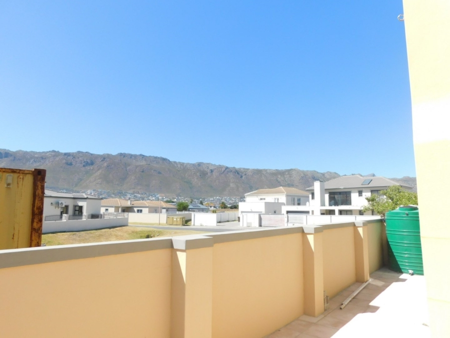 3 Bedroom Property for Sale in Fairview Golf Estate Western Cape